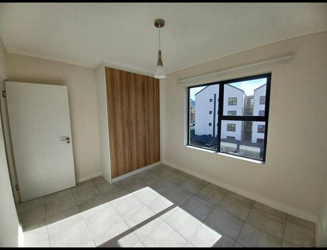 1 BEDROOM PROPERTY TO RENT IN GREENBAY ECO ESTATE